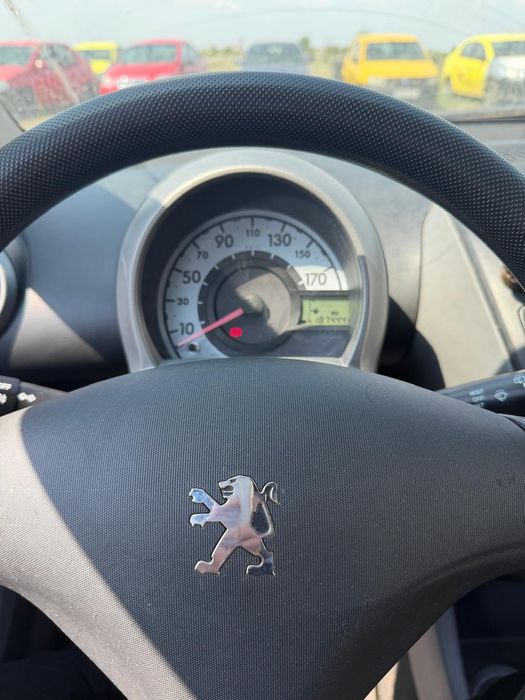 Vând Peugeot în stare foarte bună