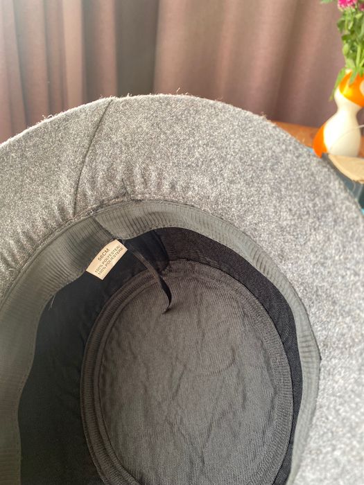 Дамска шапка, филц, обиколка 56 см