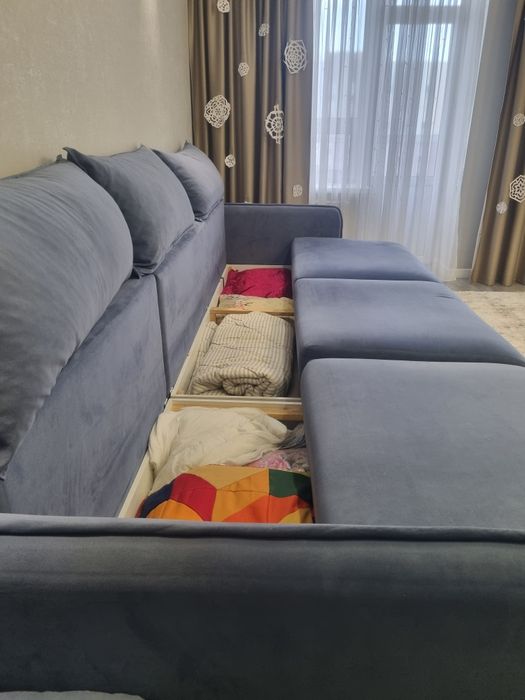 Диван гостиной 4м