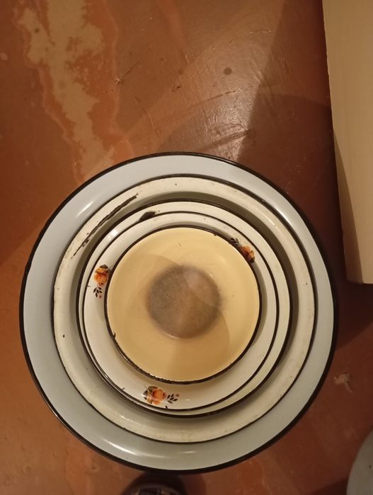 Продам тазик, миски металл