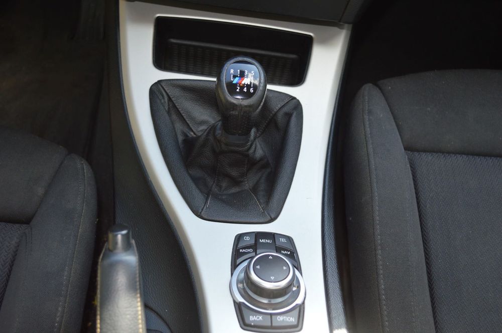 BMW 3 Series 2010 — imagine 4