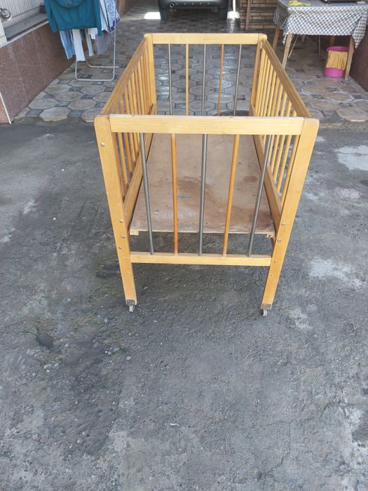 Продаётся детская кровать б/у