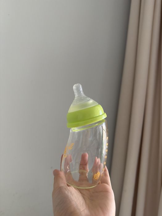 Детская бутылка для кормления