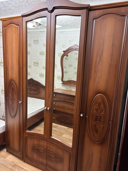 ПРОДАМ КВАРТИРУ 6 микрорайон, 62 дом