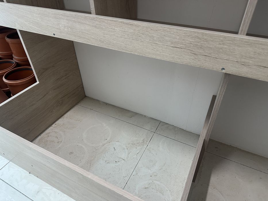 витрина для магазина сантехники