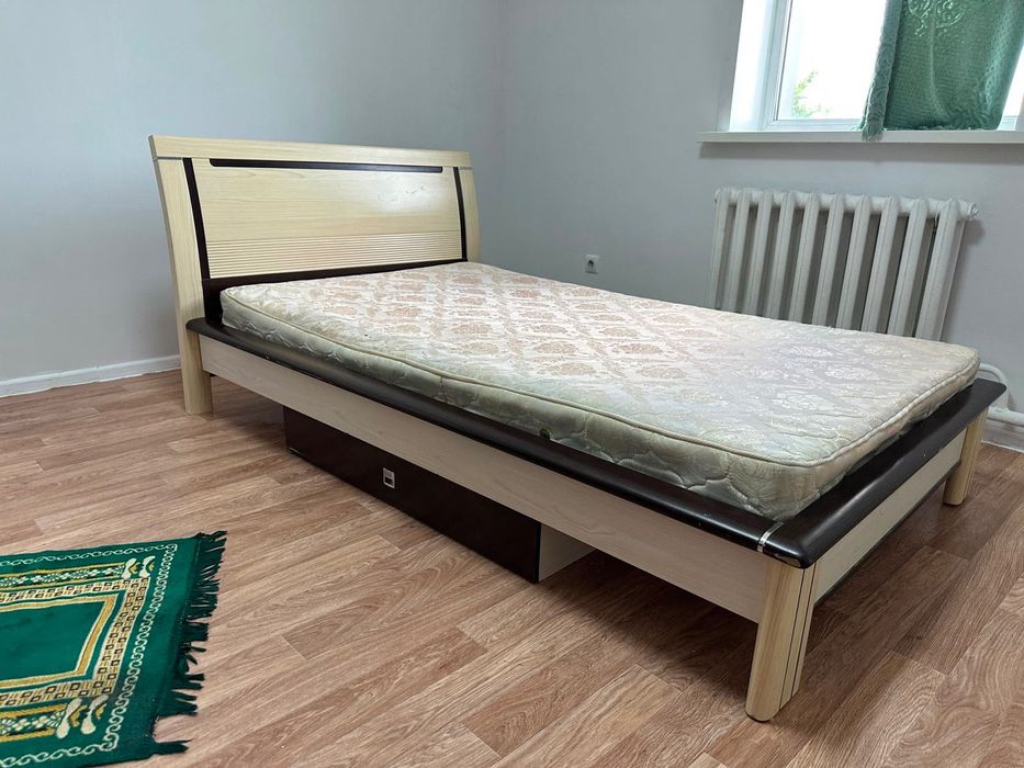 Кровать одна спалка отдам даром