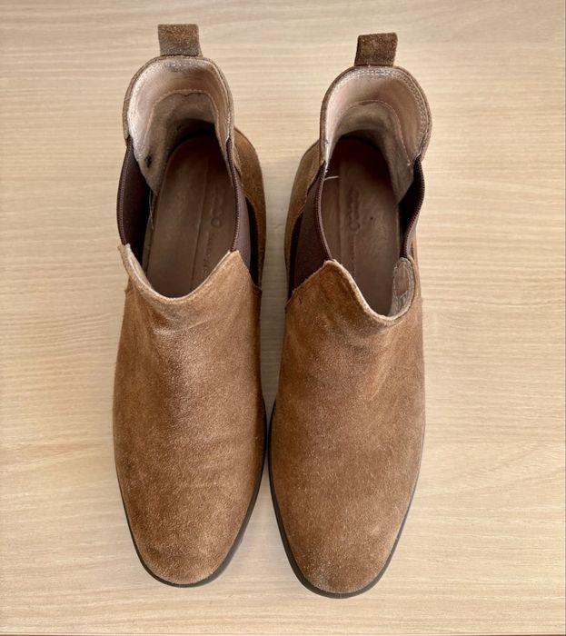 Botine ECCO din piele intoarsa