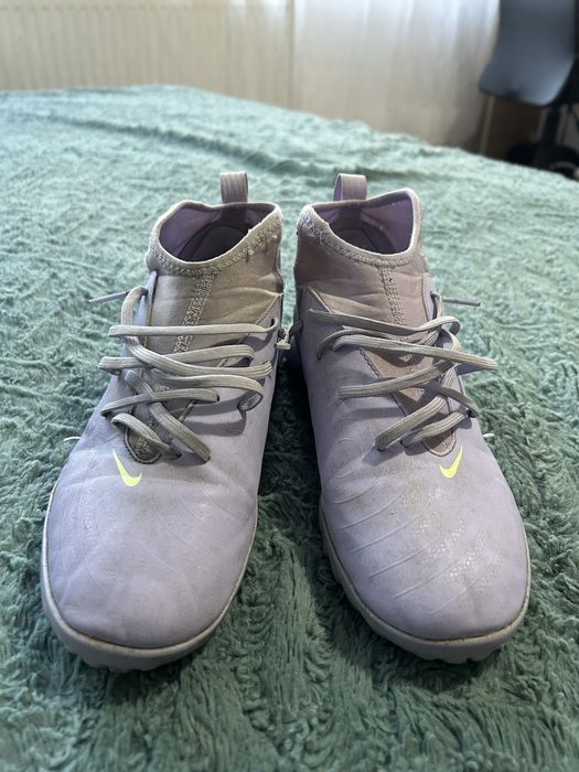 Ghete fotbal Nike phantom 38,5
