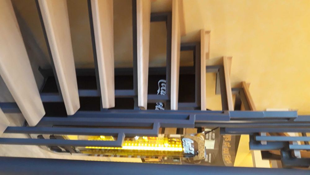 Porti ,garduri, scari, copertine, garaje