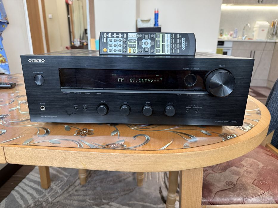 Onkyo TX/8020 Стерео ресивър DAC