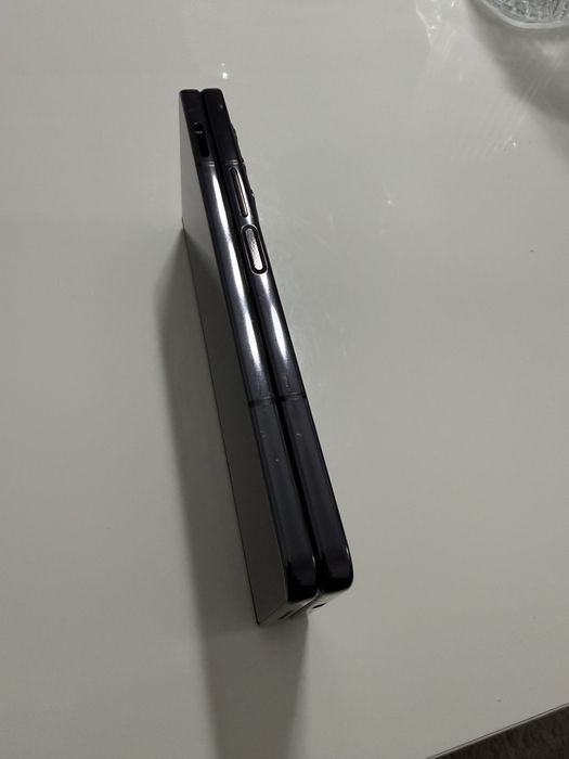 Samsung z fold 4