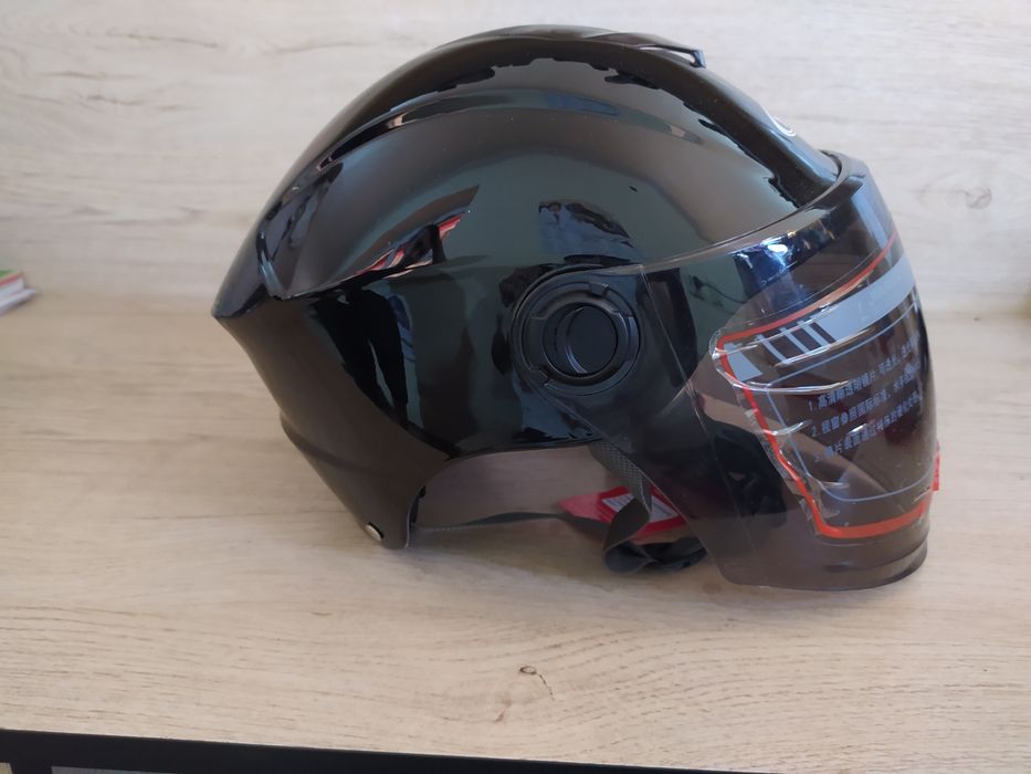 Каска для скутера