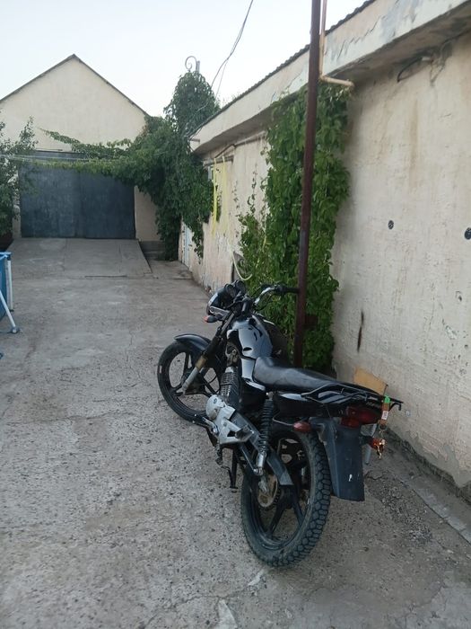 Продам мотоцикл ямаха юбр 125