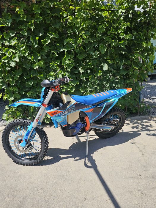 Продам GR8  NB 300