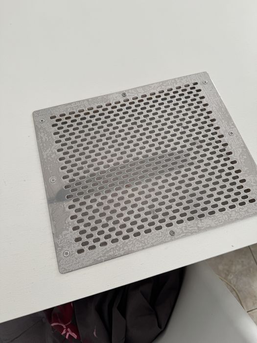 Стол маникюрный с вытяжкой