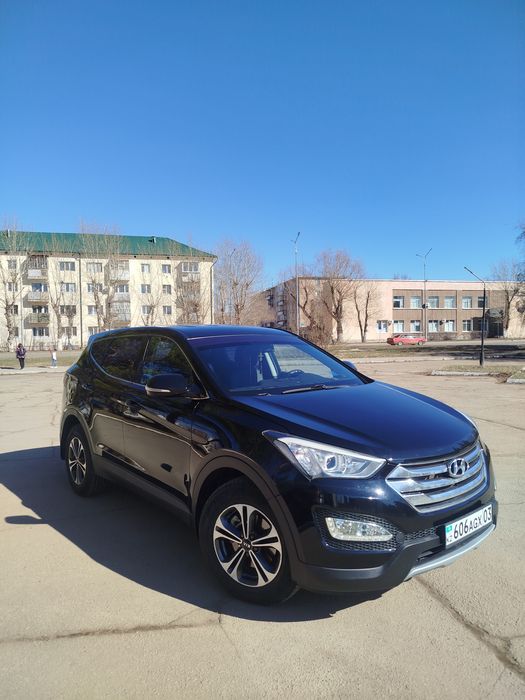 Продам hyundai santa fe 2014 года