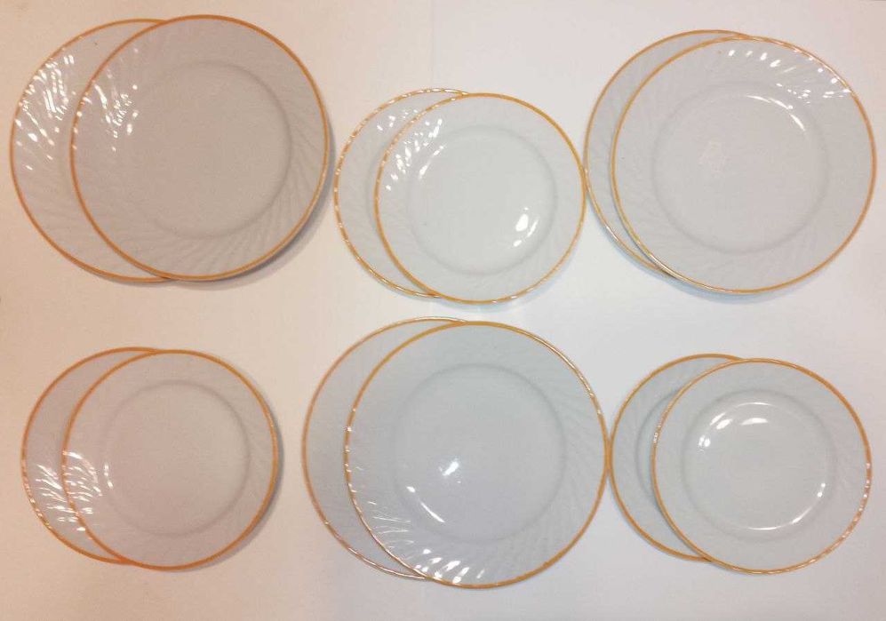 нов български сервиз от 25 части с оранжев кант