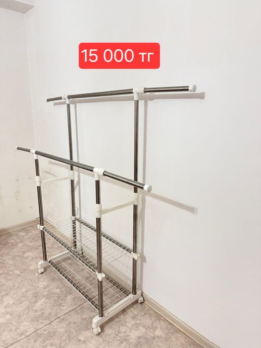 Столь стулья шкаф Люстра диван продаётся