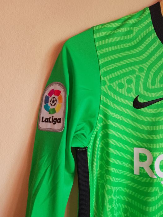 Tricou fotbal copii FC Barcelona de Portari
Stare perfecta 9/10. 

Mar