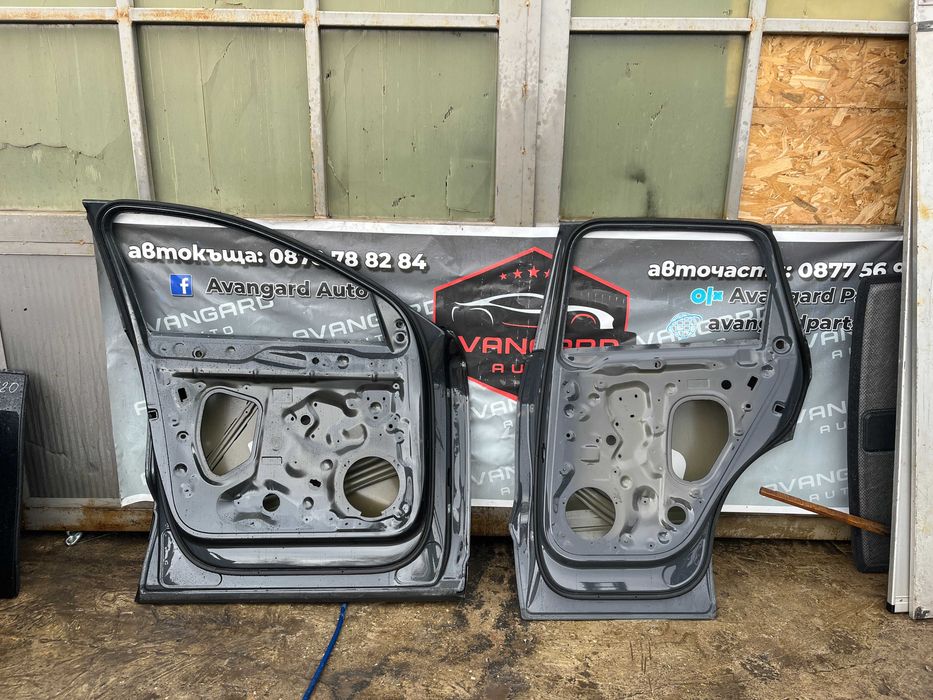 Врата Audi Q6 E-tron 23-