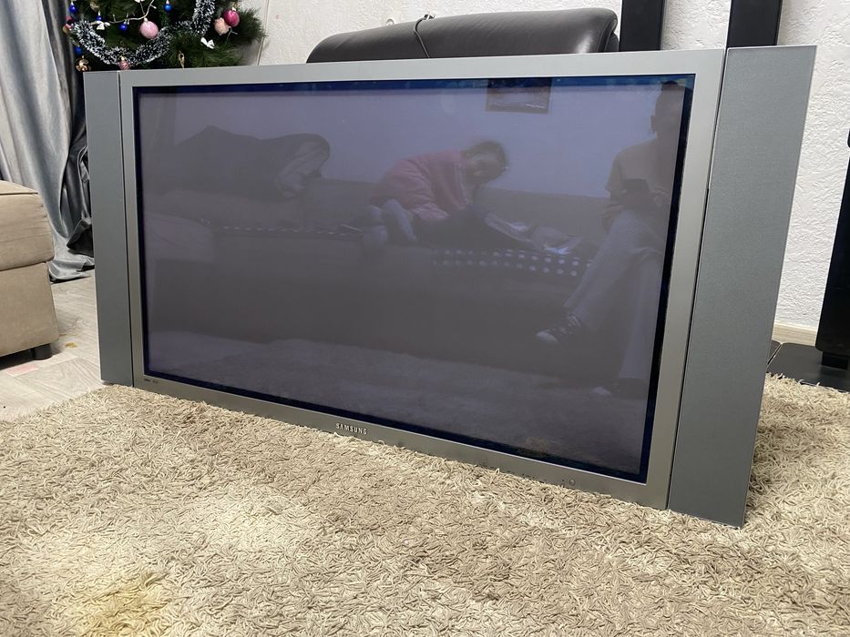 Телевизор samsung 50” диагональ