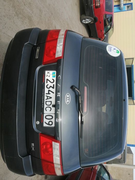 Продам Кия каренз 2004 объем 1.6