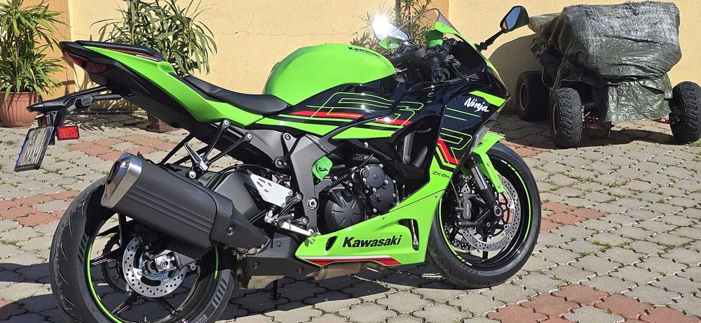 Motor Kawasaki Ninja ZX-6R