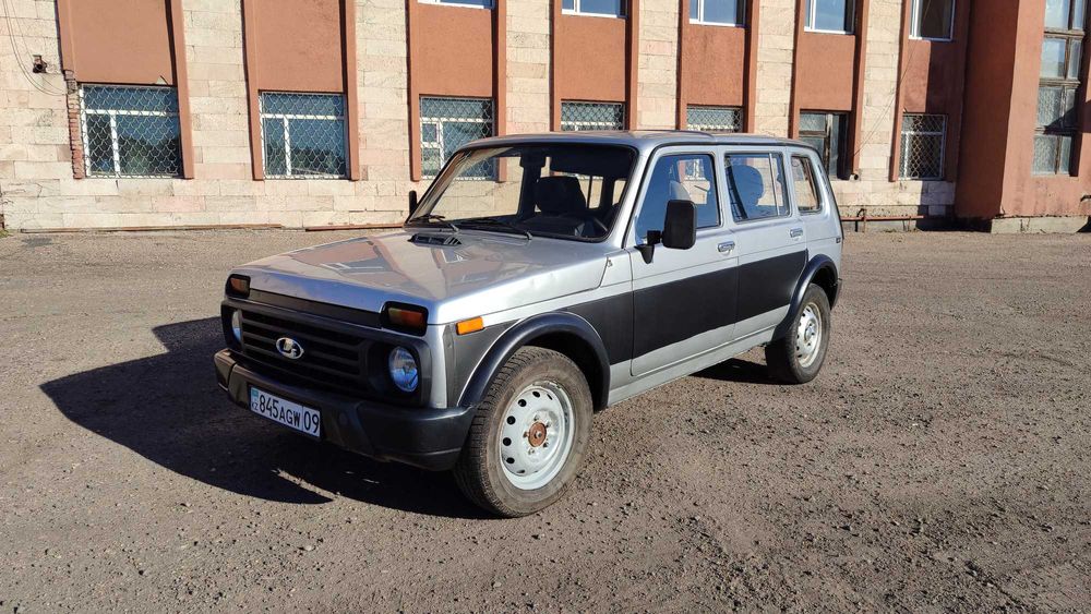 Lada Нива 2131 (5-ти дверка)