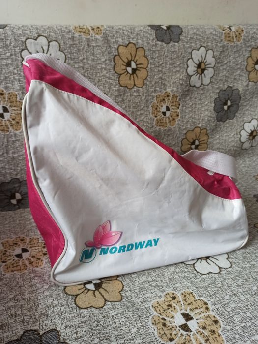 Продаю сумку для коньков за 3000тг.