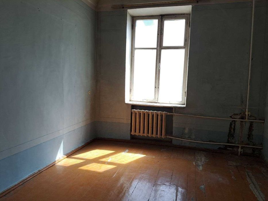 чиланзар 1  3/3/4, балкон 2-7 и 1-3, высокопотолочка,88м2