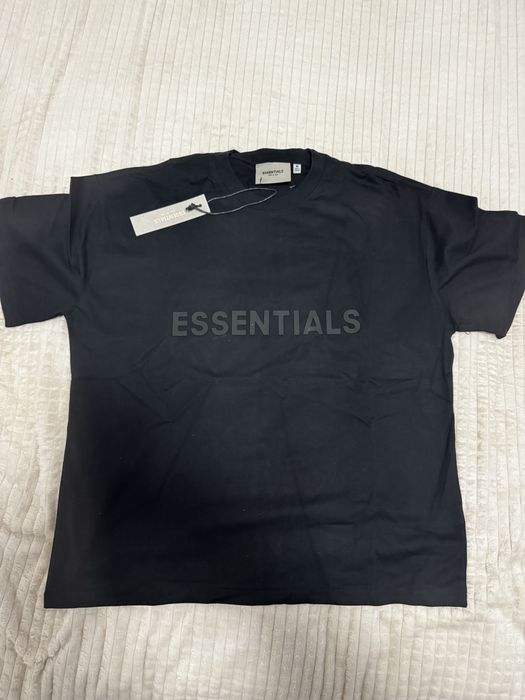Tricou essentials