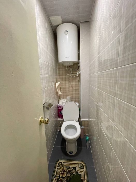 Продается 3/2/4г.Чирчик 9й микр. Первая линия. Удобная локация.