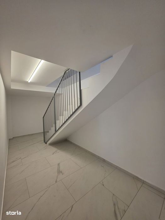 Apartament cu 5 camere de inchiriat in zona Aviatiei