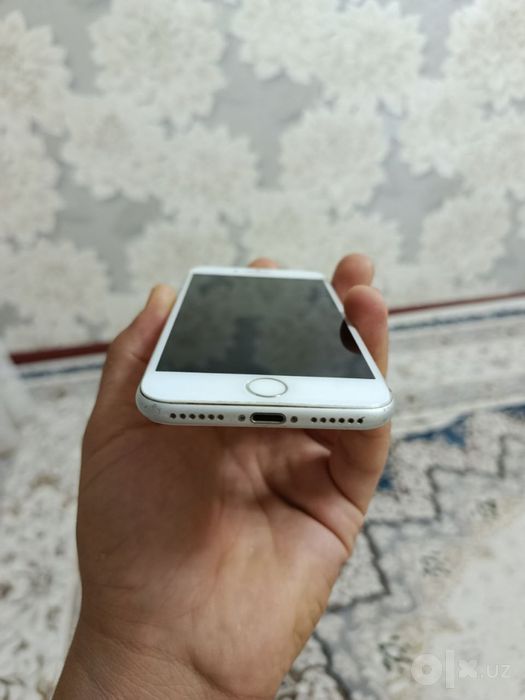 Iphone 8 sotiladi