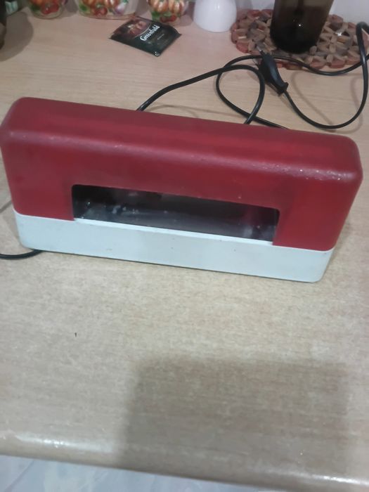Продам лампу для ногтей звонить