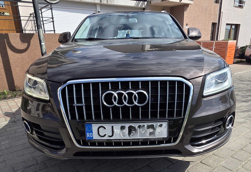 Vand Audi Q5 2.0, cutie automata, stare excelenta