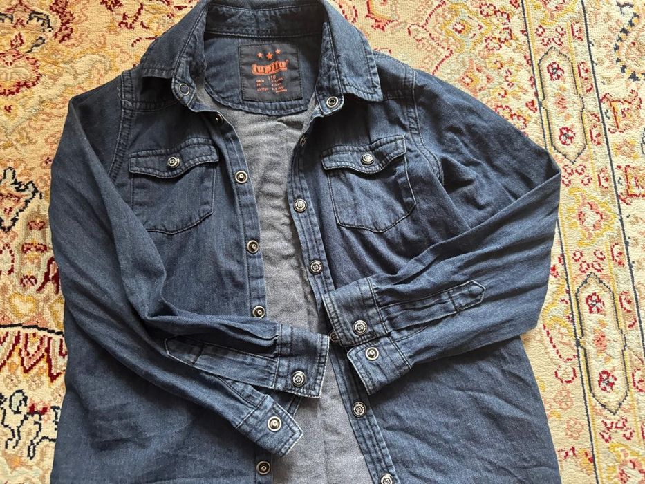 Продам ветровки на мальчика джинсовки