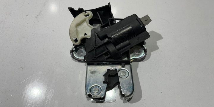 Broasca portbagaj  4e5827505D Audi A4 B8/8K [2007 - 2011]