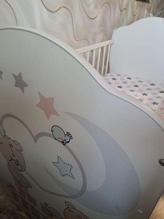 Детская кроватка