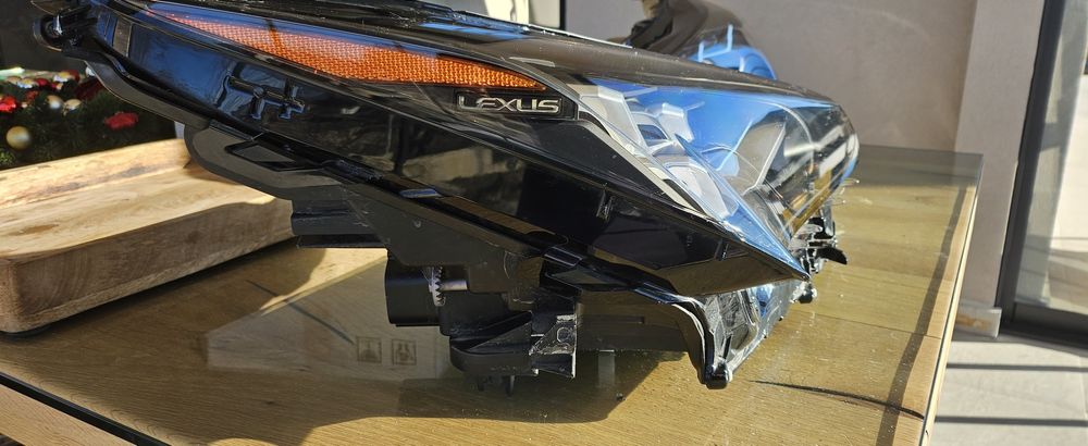 Vand far si semnalizare led Lexus Nx300 NX300h