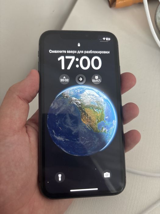 Iphone 11 64GB в черном цвете