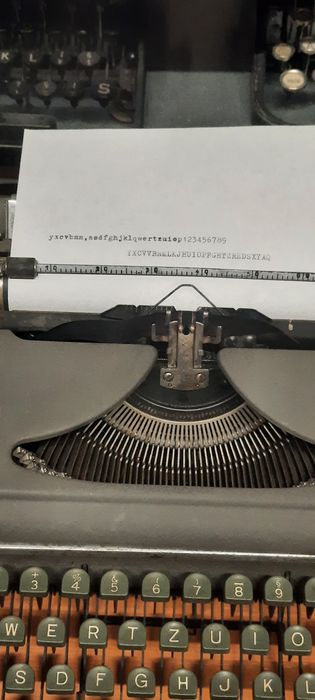 Mașină de scris Triumph funcțională
