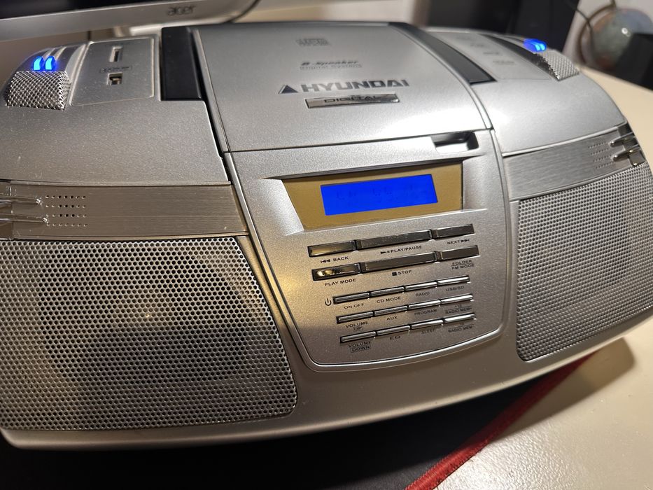 Radio cd player usb hyundai stare excelenta