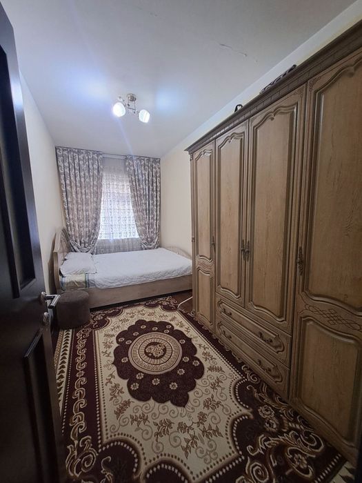 Уй сотилади. Олмазор туман Корасарой киччик халка йули 11 уй 46 хонадо