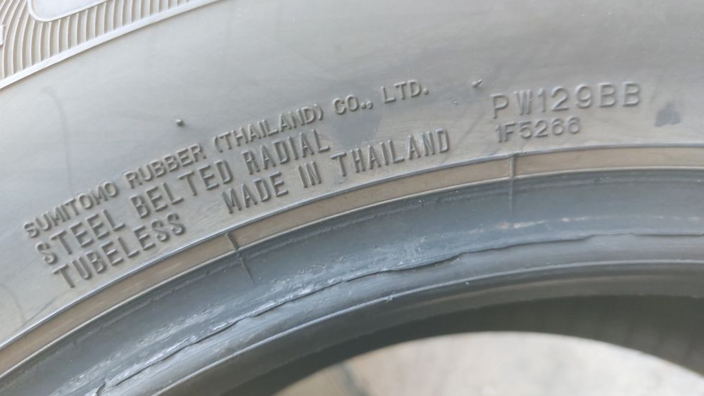 Зимни гуми 215/65/16 Sumitomo 2 броя