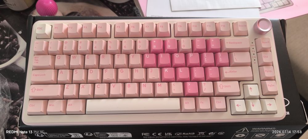 Геймърска клавиатура Б75 pro