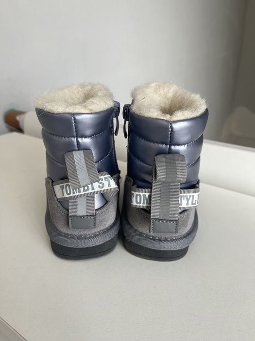 Продам детские сапожки