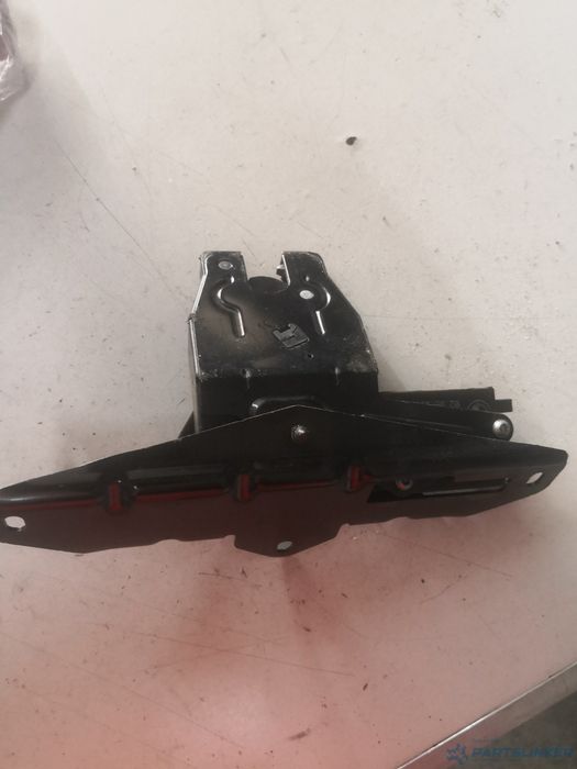 Broasca Haion Bmw X6 (E71, E72) [ 2007 - 2014 ] Oem 7071594