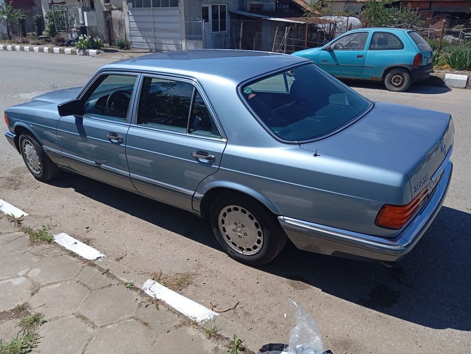 Мерцедес 300 SE 126