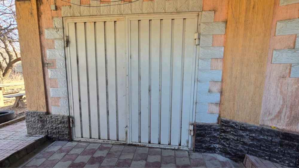 Ворота железные уличные
